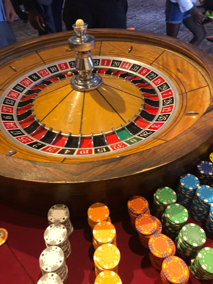 All Star Slots کھلاڑیوں کے لیے لائیو کیسینو سیکشن